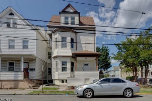 23 Barbour St, Paterson NJ 07508-1230 exterior