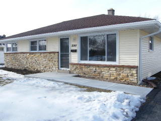 8144 Clovernook St, Milwaukee, WI 53223-5541