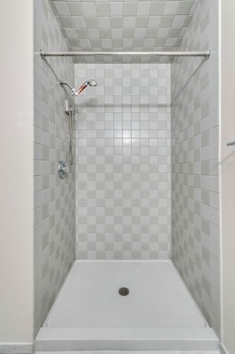 4721 Woodlawn, Chicago IL 60615-1920 exterior