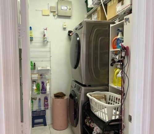 6934 Southport Dr, Boynton Beach FL 33472-6901 exterior