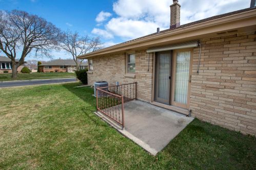 4349 16 St, Milwaukee WI 53209-6924 exterior