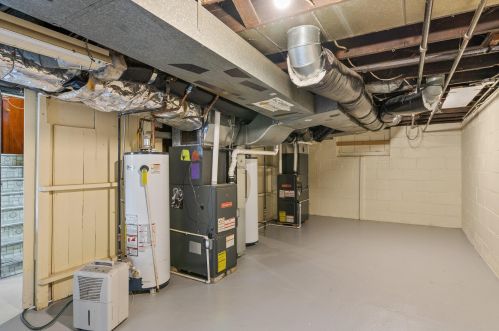 2044 59, Milwaukee WI 53210-1505 exterior