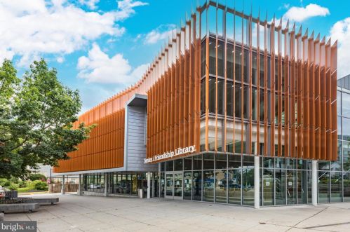 4627 43rd Pl, Washington DC  20016-4521 exterior