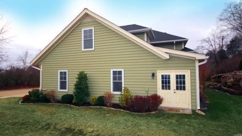 1051 Barberry Ln, Saint Louis MO 63122-5113 exterior
