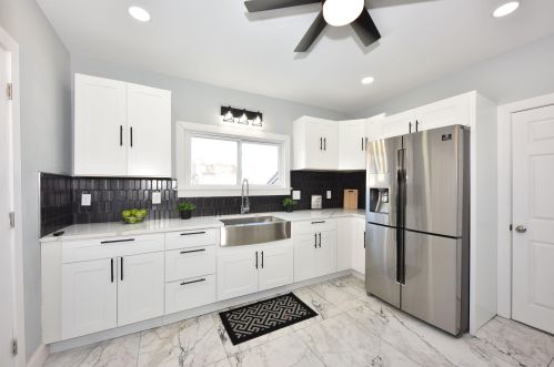 1939 18th St, Milwaukee WI  53205-1646 exterior