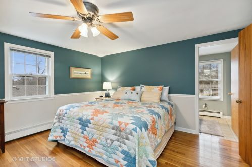 330 Hilkert Ct, Bull Valley IL 60014-5848 exterior