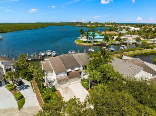 2428 Harbour Cove Dr, Fort Pierce FL  34949-1515 exterior