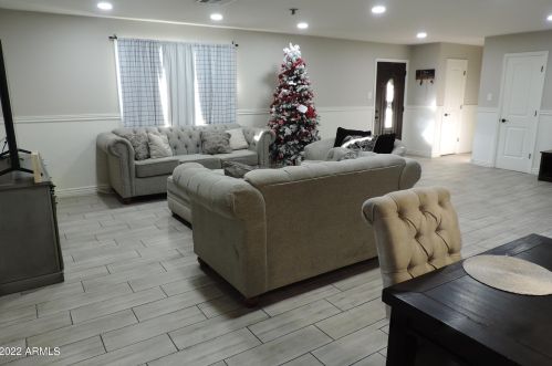 4001 61 St, Phoenix AZ 85033-1712 exterior