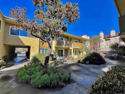 931 E Ave, San Diego CA  92118-2555 exterior