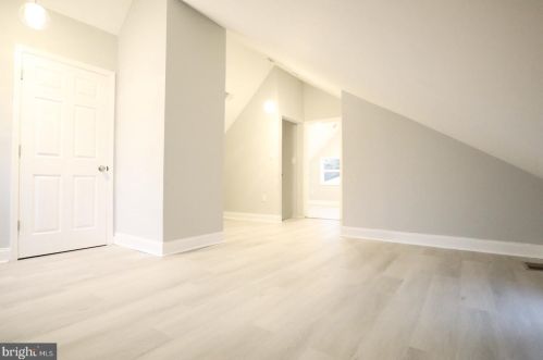 9314 Academy Rd, Philadelphia PA  19114-3523 exterior