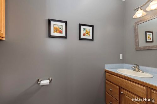 1631 Lisa Dr, Byron Township MI 49315-8122 exterior