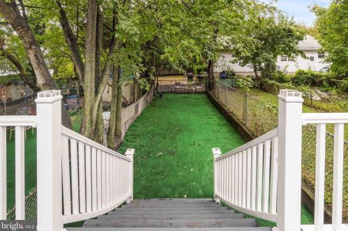 907 Mulberry St, Chester PA 19015-3045 exterior