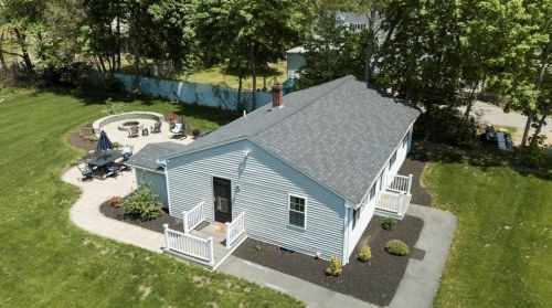 240 Myricks St, Taunton, MA 02718-1412