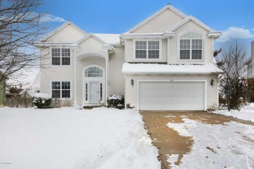 5813 Scarsdale Dr, Wyoming, MI