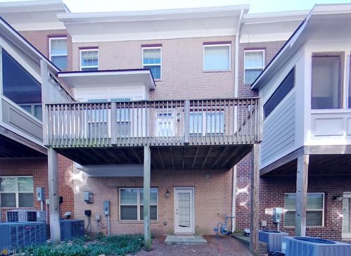 2765 Durham Dr, Atlanta GA  30319-3673 exterior