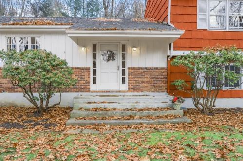 240 Linden Tree Rd, Wilton, CT 06897-1619