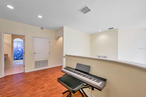 10246 Evergreen Hill Dr, Tampa FL 33647-2944 exterior