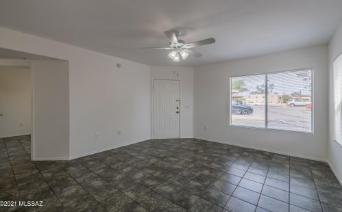 1555 Paseo Ln Tinaja, Green Valley AZ 85614-3986 exterior