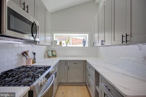 1101 44th Pl, Washington DC  20019-4906 exterior