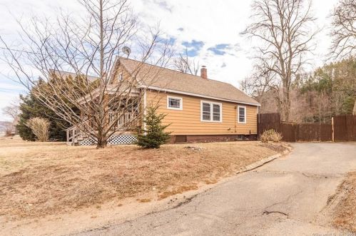 189 Derby Ave, Seymour CT 06483-3146 exterior