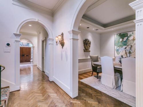 4601 Christopher Pl, Dallas TX  75204-1610 exterior