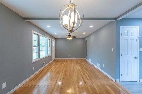 2699 Lincoln Ct, Atlanta GA 30318-6133 exterior