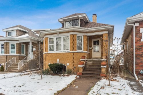 7868 Oakleaf Ave, Chicago, IL 60707-1351