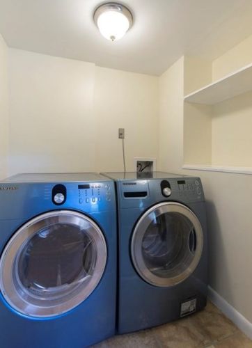 6769 Lockridge Dr, Atlanta GA 30360-1555 exterior