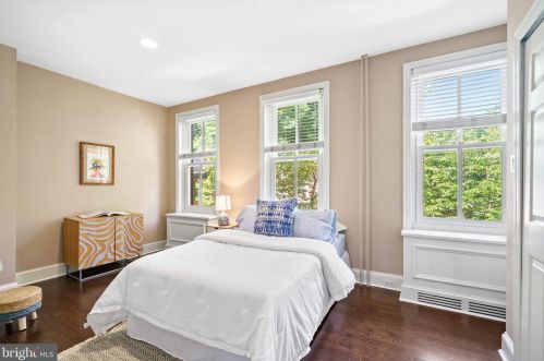 2108 Delancey St, Philadelphia PA 19103-6511 exterior