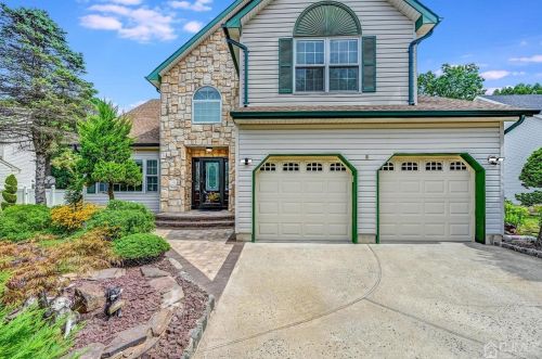 8 Chris Ann Ct, Old Bridge, NJ 08857-3761