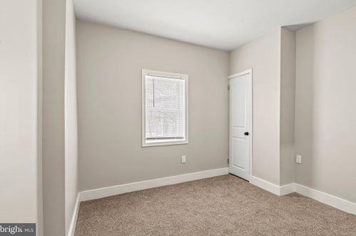 4039 6 St, Philadelphia PA 19140-2502 exterior