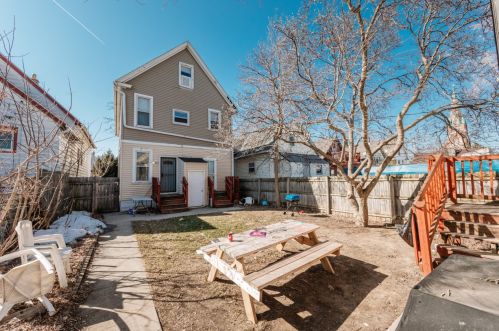 1522 23rd St, Milwaukee WI  53204-2501 exterior