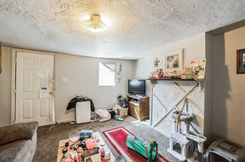 205 Fairview Ave, Pittsburgh PA  15220-5821 exterior