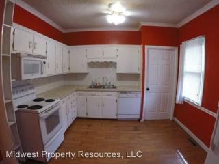 2423 Lees Summit Rd, Independence MO  64055-1955 exterior