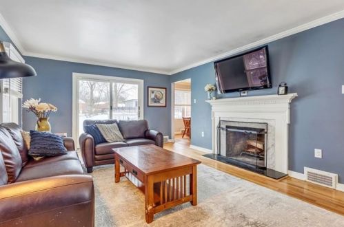 118 Lambeth Dr, Pittsburgh, PA 15241-2320