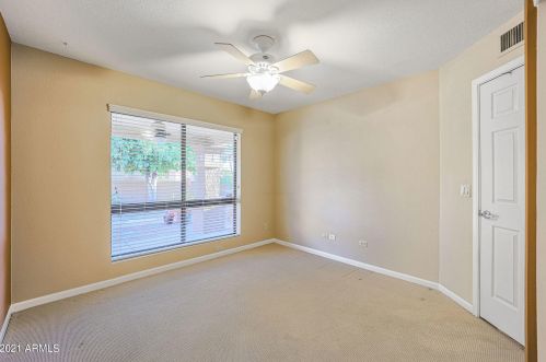 10843 11th St, Phoenix AZ 85020-5836 exterior