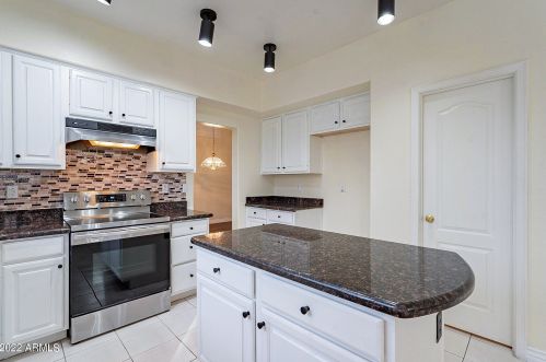 2421 Nolina Dr, Chandler AZ 85286-7420 exterior