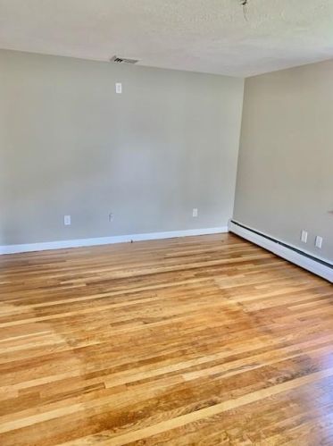 35 Mcclellan St, Providence RI 02909-5619 exterior