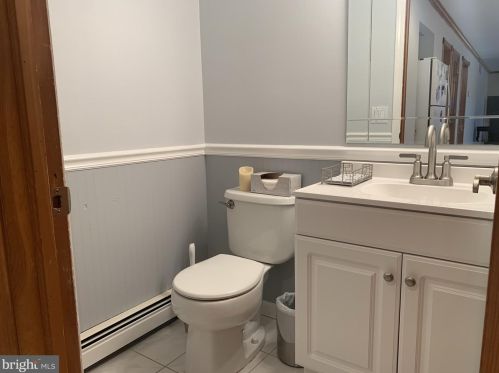 6 Kari Ct, Jackson Twp NJ 08527-1377 exterior