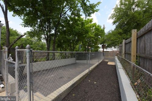 418 Brandywine St, Washington DC  20032-3653 exterior