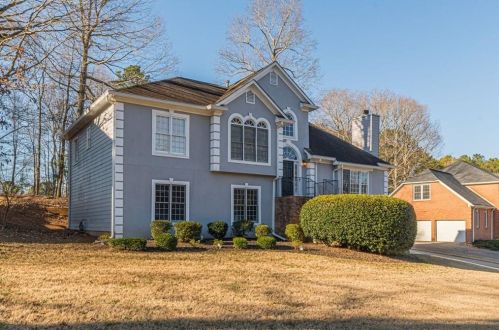 4920 Montcalm Dr, Atlanta, GA 30331-8418