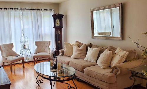 5654 Kolin Ave, Chicago IL 60629-5234 exterior