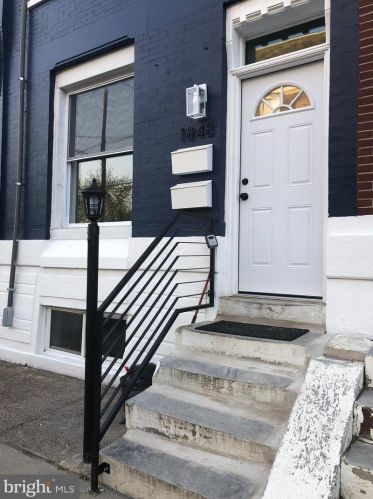 1848 23rd St, Philadelphia, PA 19145-1838