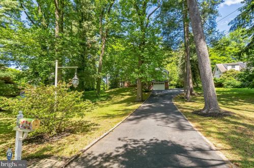 18 Elmwood Ave, Manor, PA 19036-1904