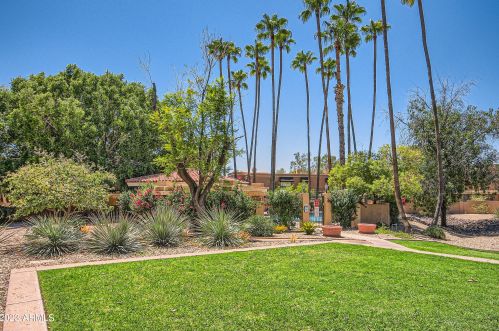 10407 11th St, Phoenix AZ  85020-8544 exterior