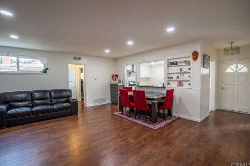 1467 Oak Ave, Fullerton, CA 92833-3930