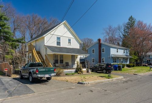 10 Blanding St, Springfield, MA 01151-1916