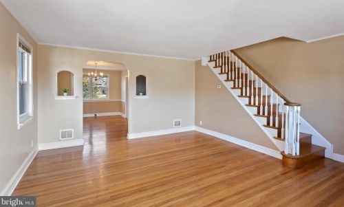 57 Greenhill Rd, Media, PA 19063-1420