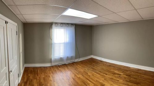 801 Hovey St, Grand Rapids MI 49504-6154 exterior