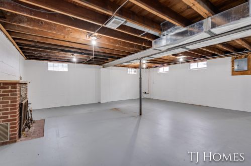 3237 6th St, Meskegon MI  49444-2845 exterior